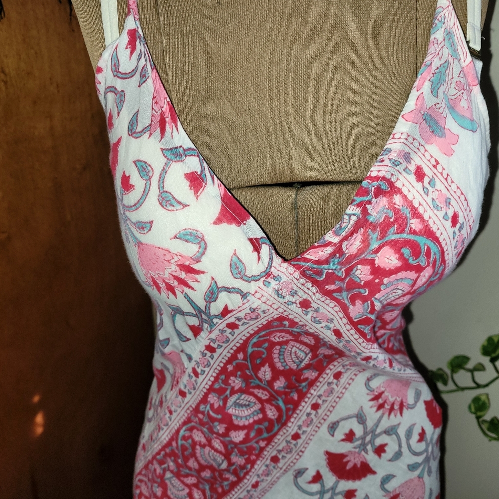 🌺🌺 BEAUTIFUL PINK FLORAL PRINT SUMMER DRESS OR SWIM COVER-UP!!